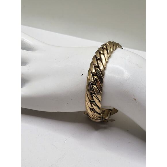 Vintage Coro Gold Tone Buckle Link Bracelet DES PAT PEND 1950s Chain Style - Picture 5 of 9